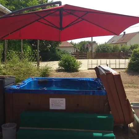 Nadas Pihenopark Nocleg ze śniadaniem