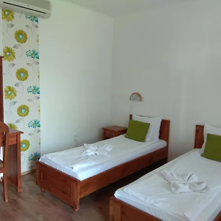 Bed and breakfast Nadas Pihenopark Tiszafüred