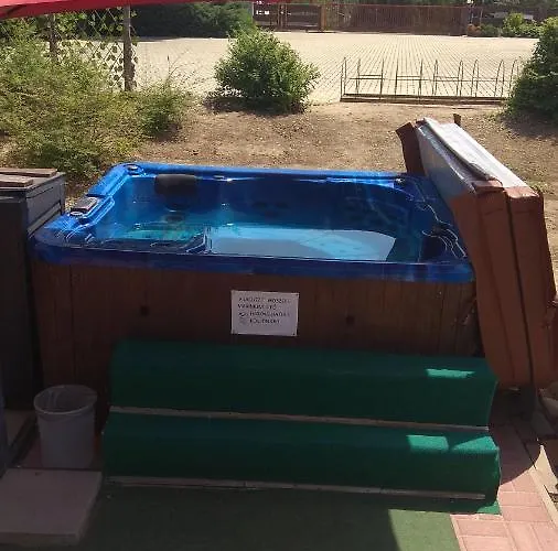 Nadas Pihenopark Nocleg ze śniadaniem Tiszafüred